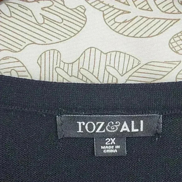 Roz & Ali Womens V-Neck Tunic Sweater 2X Black & Burgundy Striped Rayon Cut out - Picture 5 of 7